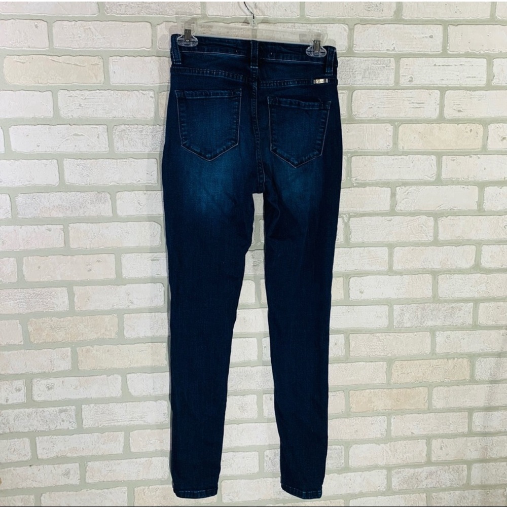 KanCan Curvy High Rise Dark Wash Skinny Jeans Size 26